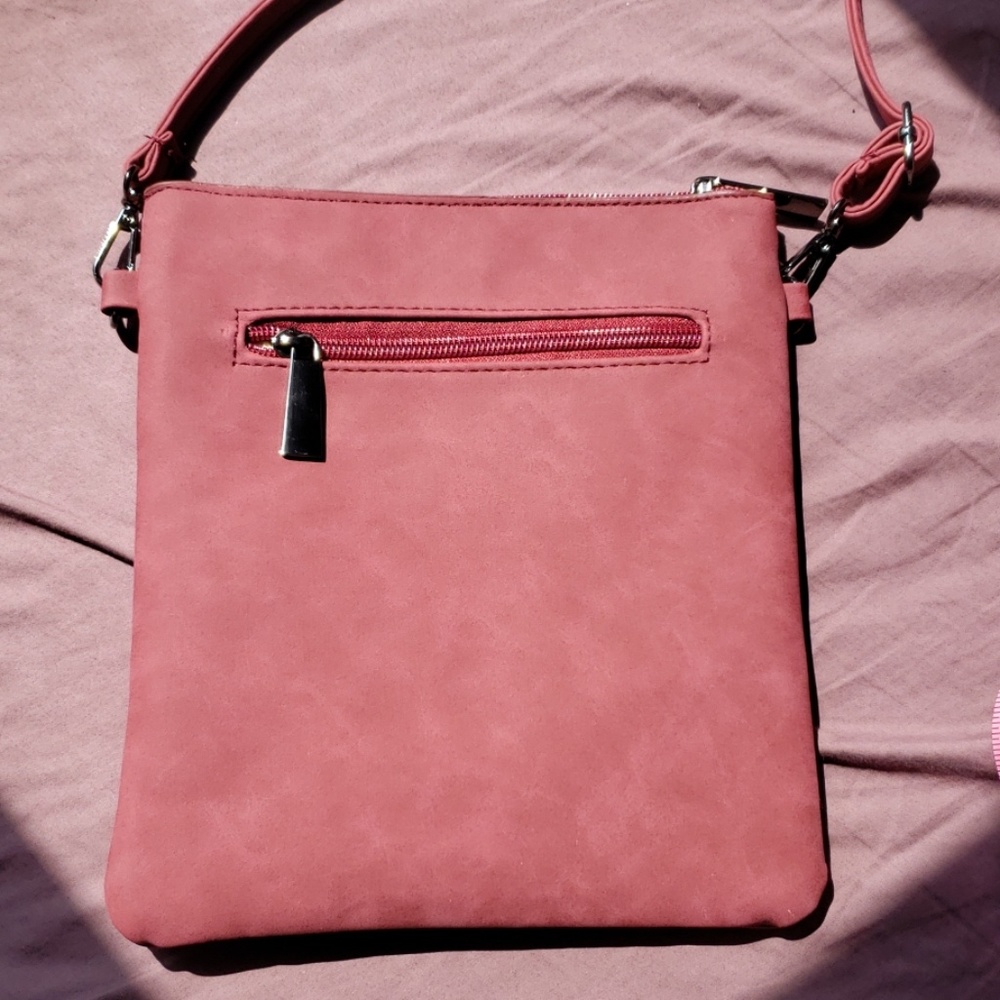 **NWT Sag Harbor Red Crossbody Purse (bag) Studded - Picture 3 of 8